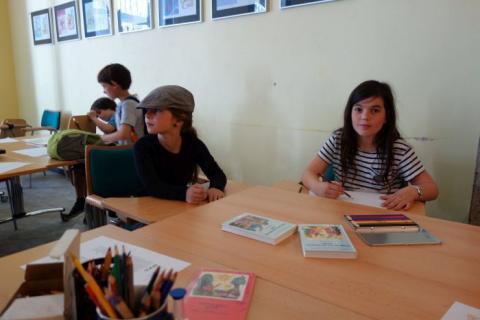 Malování během povídání o knize Malování během povídání o knize