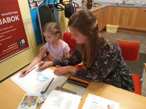 Děti vytvářejí ilustrace k biblickým příběhům Děti vytvářejí ilustrace k biblickým příběhům