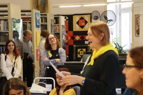 Vernisáž výstavy Tvoříme Jabok - Hana Čížková představuje instalaci "Jabokův Žebřík" Jana Brázdy ""